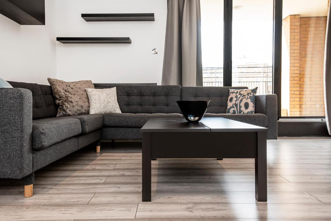 Large And Central 2 Bed Londra Dış mekan fotoğraf