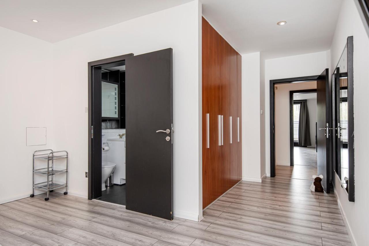 Large And Central 2 Bed Londra Dış mekan fotoğraf